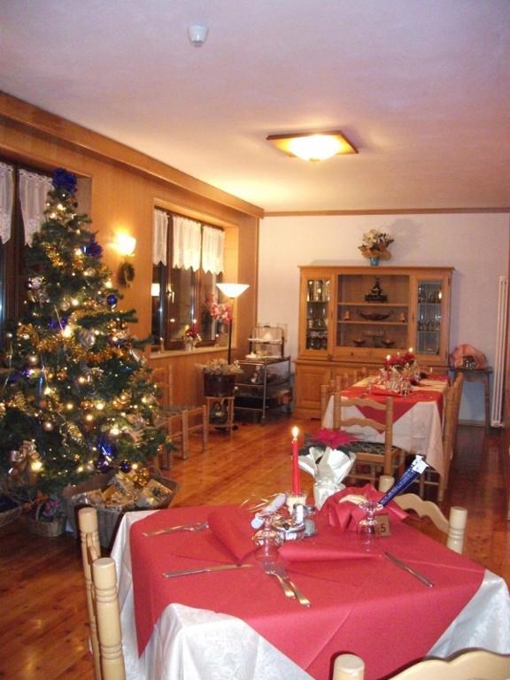 Hotel Alle Rose 3*
